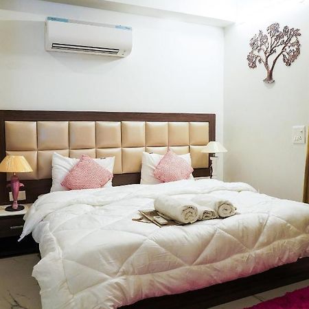 Lime Tree Service Apartment - Near Artemis Hospital ,Gurgaon Bagian luar foto